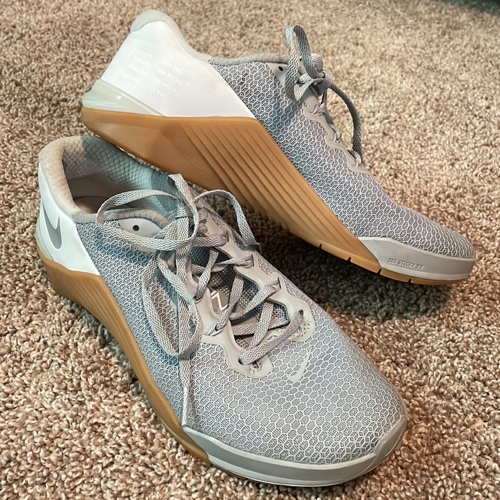 Nike Metcon 5 Wolf Grey Gum Sneakers/Trainers, mens Sz 8